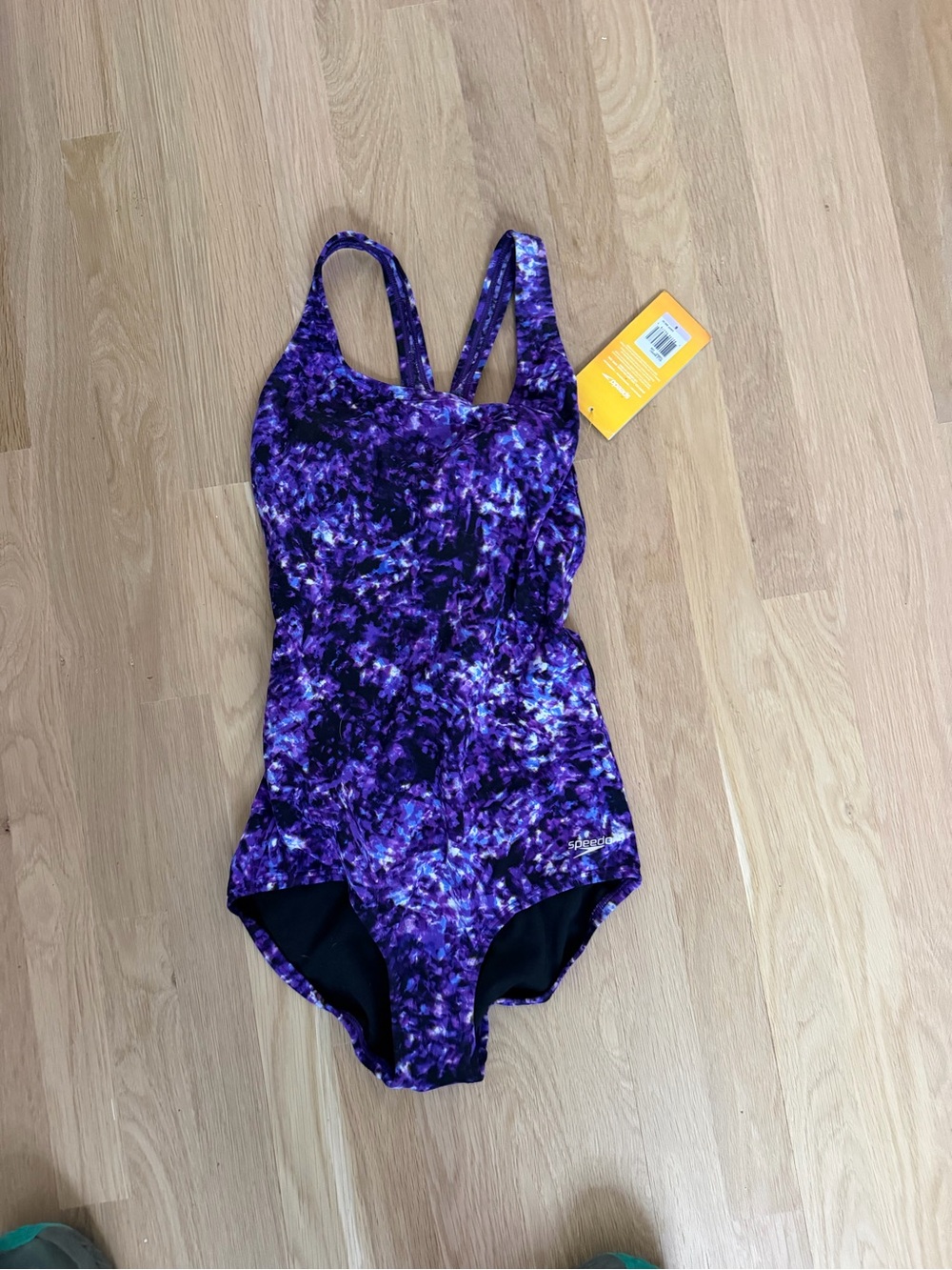 Speedo womens size 6 Purple Print One-Piece Swimsuit